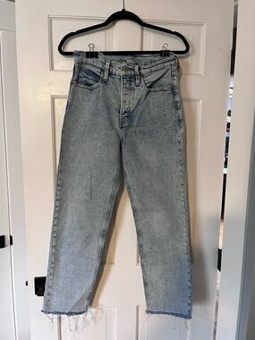 Women’s Old Navy Light Wash High Rise Wide Leg Jeans - 6 regular